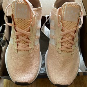 Adidas Womens Swift Run X running shoes NIB PINK